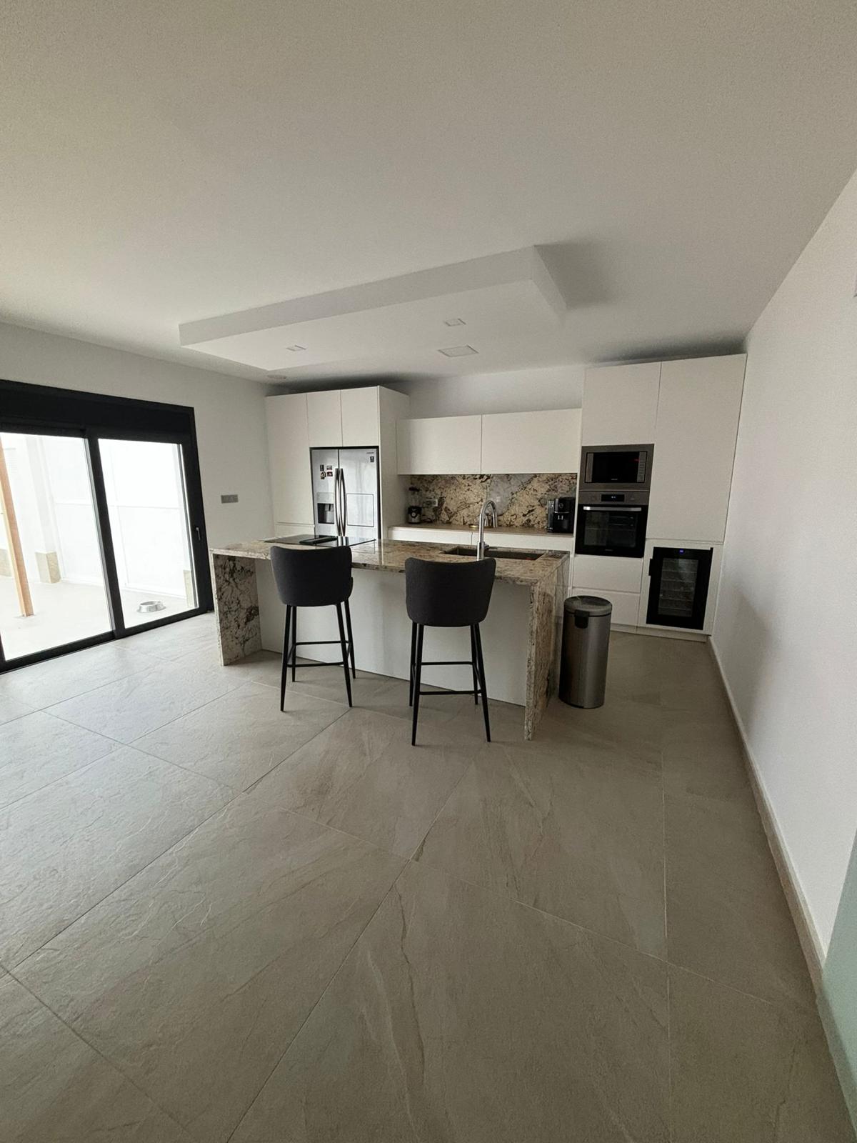 49782_WhatsApp Image 2024-11-12 at 19.49.35 (10).jpeg